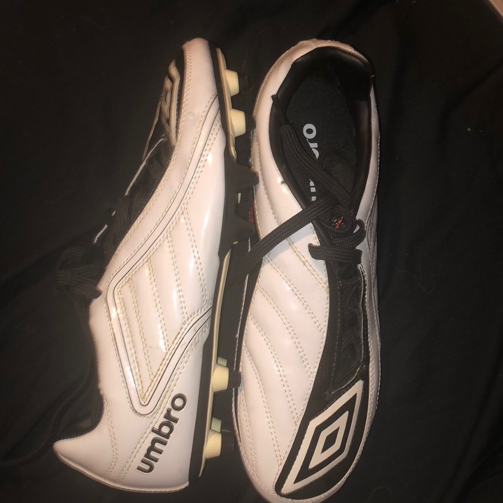 Soccer cleats